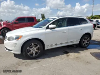 2015 Volvo XC60 T6 Drive-E Platinum with VIN YV449MDM4F2669815, listed as a Copart auction lot 65375593 with 91,896 mi miles. Bid and sale history available at carsss.com. Image 1.