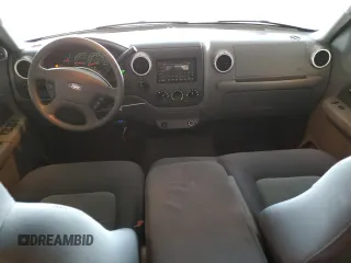 2004 Ford Expedition XLT z VIN 1FMPU16WX4LB62450, wystawiony jako Copart lot #60222535 z przebiegiem 101 734 mil mil oraz Szkoda całkowita • Salvage title. Historia ofert i sprzedaży dostępna na DreamBid. Obrazek 8.