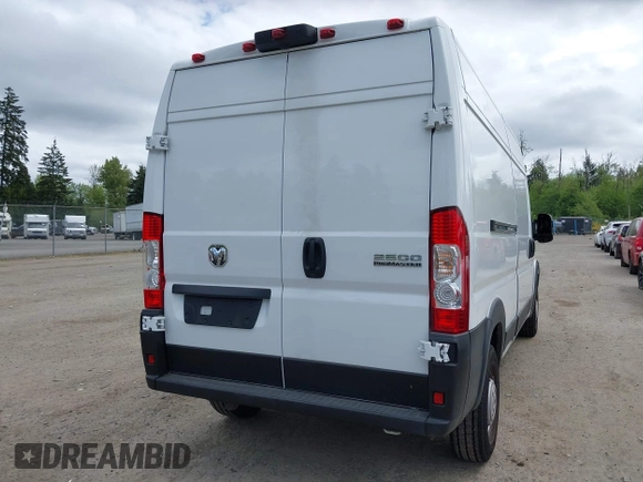 2025 Ram ProMaster Cargo Tradesman with VIN 3C6LRVDG5SE519375, listed as a IAAI auction lot 42217734 with 3,940 mi miles and . Bid and sale history available at DreamBid. Image 16.
