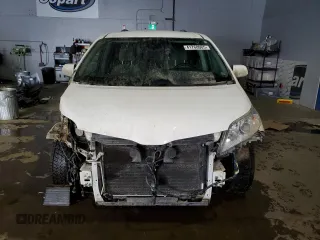 2018 Toyota Sienna LE с VIN 5TDJZ3DC0JS208295, выставлен на аукционе Copart как лот 41760005 с пробегом 91 334 миль миль и Списание • Salvage title. История ставок и продаж доступна на DreamBid. Изображение 5.