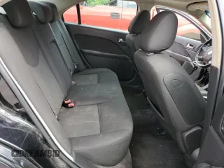 2010 Mercury Milan with VIN 3MEHM0HA4AR637476, listed as a Copart auction lot 57687715 with 114,894 mi miles and Salvage title. Bid and sale history available at DreamBid. Image 10.