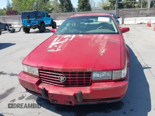 1996 Cadillac Seville Touring STS with VIN 1G6KY5290TU835414, listed as a IAAI auction lot 42051767 with 185,798 mi miles. Bid and sale history available at carsss.com. Image 6.
