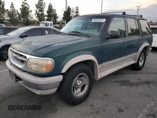 1995 Ford Explorer Eddie Bauer z VIN 1FMDU32X0SZB44174, wystawiony jako Copart lot #86865604 z przebiegiem 79 354 mil mil oraz Tytuł czysty. Historia ofert i sprzedaży dostępna na DreamBid. Obrazek 1.