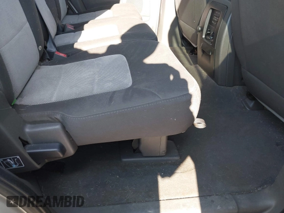 2003 Ford Expedition Special Service with VIN 1FMPU15L53LC50263, listed as a IAAI auction lot 41408415 with 124,891 mi miles. Bid and sale history available at carsss.com. Image 8.