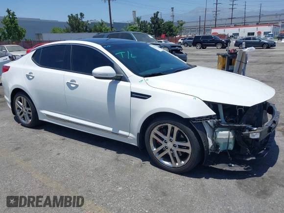 2013 Kia Optima SX с VIN 5XXGR4A68DG184445, выставлен на аукционе IAAI как лот 42510576 с пробегом 117 630 миль миль и . История ставок и продаж доступна на DreamBid. Изображение 1.
