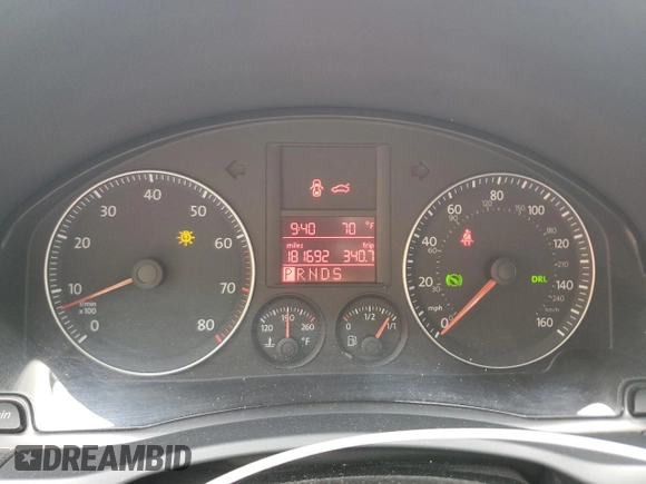 2009 Volkswagen Jetta S z VIN 3VWJZ71K09M010117, wystawiony jako Copart lot #56309165 z przebiegiem 181 692 mil mil oraz Szkoda całkowita • Salvage title. Historia ofert i sprzedaży dostępna na DreamBid. Obrazek 9.