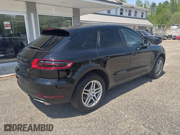 2017 Porsche Macan with VIN WP1AA2A58HLB80795, listed as a IAAI auction lot 42265709 with 140,370 mi miles and . Bid and sale history available at DreamBid. Image 4.