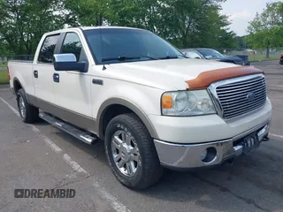 2007 Ford F-150 XLT z VIN 1FTPW14V67FB31272, wystawiony jako IAAI lot #42458624 z przebiegiem 199 580 mil mil oraz . Historia ofert i sprzedaży dostępna na DreamBid. Obrazek 1.