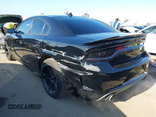 2020 Dodge Charger R/T z VIN 2C3CDXCT4LH131260, wystawiony jako IAAI lot #42185512 z przebiegiem 65 197 mil mil oraz . Historia ofert i sprzedaży dostępna na DreamBid. Obrazek 3.