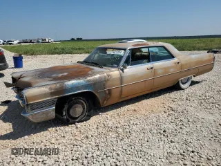 1965 Cadillac DeVille z VIN B5163590, wystawiony jako Copart lot #66212684 z przebiegiem 3 234 mil mil oraz Nie do naprawy • Non repairable. Historia ofert i sprzedaży dostępna na DreamBid. Obrazek 1.