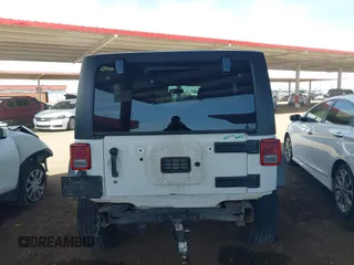 2015 Jeep Wrangler Unlimited Rubicon with VIN 1C4BJWFG9FL744927, listed as a IAAI auction lot 42169740 with 106,352 mi miles and . Bid and sale history available at DreamBid. Image 6.