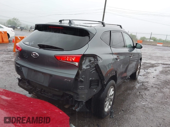 2018 Hyundai Tucson SEL with VIN KM8J3CA4XJU640429, listed as a IAAI auction lot 42063900 with 124,844 mi miles. Bid and sale history available at carsss.com. Image 4.
