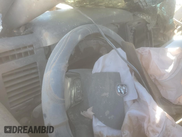 2008 Dodge 3500 Laramie z VIN 3D3MX49A18G200819, wystawiony jako Copart lot #48875925 z przebiegiem Nie podano mil oraz Nie do naprawy • Non repairable. Historia ofert i sprzedaży dostępna na DreamBid. Obrazek 9.