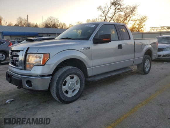2011 Ford F-150 XL with VIN 1FTEX1EM8BFD12151, listed as a Copart auction lot 82428944 with 203,938 mi miles and Salvage Title. Bid and sale history available at carsss.com. Image 1.
