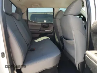 2017 Toyota Tacoma SR5 z VIN 5TFDZ5BN0HX025190, wystawiony jako Copart lot #53604695 z przebiegiem 163 039 mil mil oraz Szkoda całkowita • Salvage title. Historia ofert i sprzedaży dostępna na DreamBid. Obrazek 10.