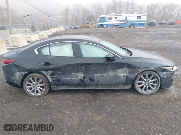 2022 Mazda 3 Premium with VIN 3MZBPADL7NM316513, listed as a IAAI auction lot 41347291 with 47,351 mi miles and . Bid and sale history available at DreamBid. Image 13.