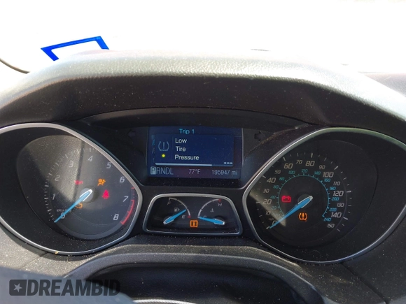 2012 Ford Focus SE z VIN 1FAHP3F21CL428659, wystawiony jako IAAI lot #42040183 z przebiegiem 195 947 mil mil oraz . Historia ofert i sprzedaży dostępna na DreamBid. Obrazek 7.