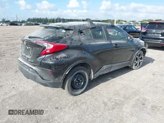 2021 Toyota C-HR LE z VIN JTNKHMBX6M1110579, wystawiony jako IAAI lot #42166873 z przebiegiem 39 759 mil mil oraz . Historia ofert i sprzedaży dostępna na DreamBid. Obrazek 4.