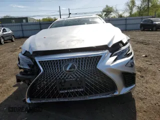2019 Lexus LS 500 z VIN JTHC51FF3K5005648, wystawiony jako Copart lot #55071615 z przebiegiem 49 679 mil mil oraz Szkoda całkowita • Salvage title. Historia ofert i sprzedaży dostępna na DreamBid. Obrazek 5.