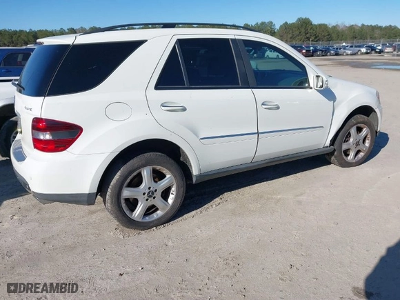 2008 Mercedes-Benz M-Class 3.5L with VIN 4JGBB86E38A366928, listed as a IAAI auction lot 41746818 with NaN miles. Bid and sale history available at carsss.com. Image 4.