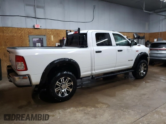 2019 Ram 2500 Tradesman z VIN 3C6UR5CJ2KG593276, wystawiony jako Copart lot #54655995 z przebiegiem 124 069 mil mil oraz Czysty tytuł • Clean title. Historia ofert i sprzedaży dostępna na DreamBid. Obrazek 3.