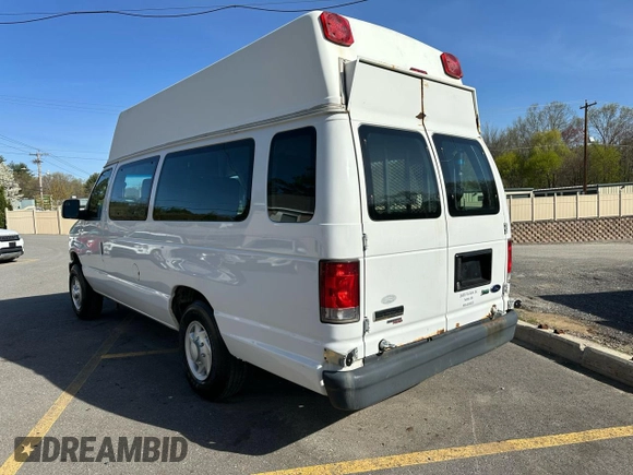 2014 Ford Econoline Cargo Commercial with VIN 1FTNS2EWXEDA65012, listed as a Copart auction lot 55211795 with 181,271 mi miles and Clean Title. Bid and sale history available at carsss.com. Image 2.