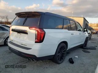 2022 GMC Yukon XL Denali with VIN 1GKS1JKL8NR123197, listed as a Copart auction lot 41466775 with 38,469 mi miles and Salvage Title. Bid and sale history available at DreamBid. Image 3.
