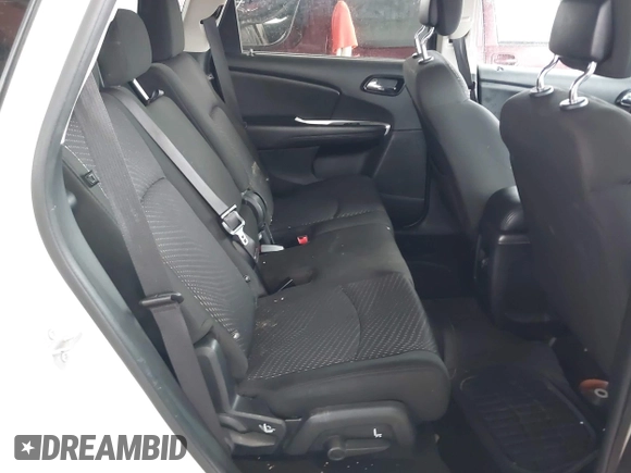 2019 Dodge Journey SE z VIN 3C4PDCBB6KT837425, wystawiony jako IAAI lot #42481512 z przebiegiem 83 382 mil mil oraz . Historia ofert i sprzedaży dostępna na DreamBid. Obrazek 8.