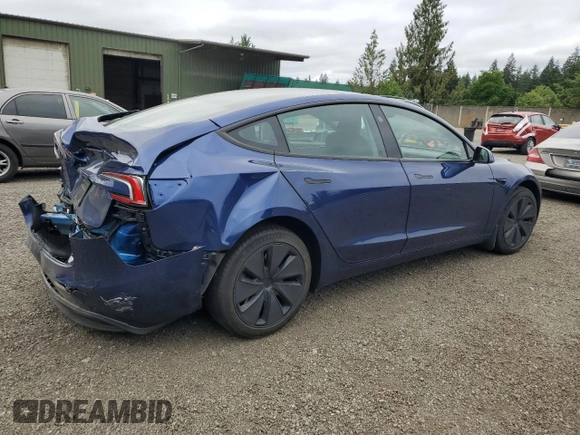 2025 Tesla Model 3 Long Range z VIN 5YJ3E1EA8SF931209, wystawiony jako Copart lot #60304875 z przebiegiem 9 123 mil mil oraz Szkoda całkowita • Salvage title. Historia ofert i sprzedaży dostępna na DreamBid. Obrazek 3.