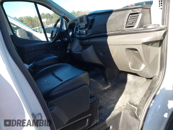 2022 Ford Transit Cargo with VIN 1FTBR2Y84NKA64395, listed as a IAAI auction lot 41359067 with 59,393 mi miles and . Bid and sale history available at DreamBid. Image 5.
