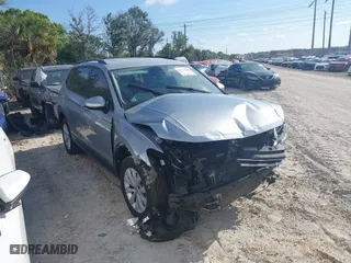 2020 Volkswagen Tiguan S with VIN 3VV1B7AX1LM058981, listed as a IAAI auction lot 41474694 with 95,223 mi miles. Bid and sale history available at carsss.com. Image 1.