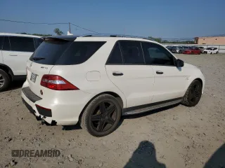 2014 Mercedes-Benz M 63 AMG z VIN 4JGDA7EB6EA344690, wystawiony jako Copart lot #59296955 z przebiegiem 98 090 mil mil oraz Czysty tytuł • Clean title. Historia ofert i sprzedaży dostępna na DreamBid. Obrazek 3.
