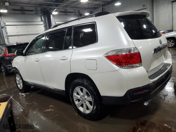 2013 Toyota Highlander with VIN 5TDBK3EH9DS238368, listed as a Copart auction lot 45499285 with 164,319 mi miles and Salvage Title. Bid and sale history available at carsss.com. Image 2.