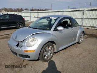 2007 Volkswagen New Beetle Coupe with VIN 3VWPG31C47M510263, listed as a Copart auction lot 47728275 with 142,248 mi miles and Salvage Title. Bid and sale history available at carsss.com. Image 1.