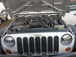 2010 Jeep Wrangler Unlimited Sport with VIN 1J4BA3H18AL161243, listed as a IAAI auction lot 41960370 with 89,004 mi miles. Bid and sale history available at carsss.com. Image 10.