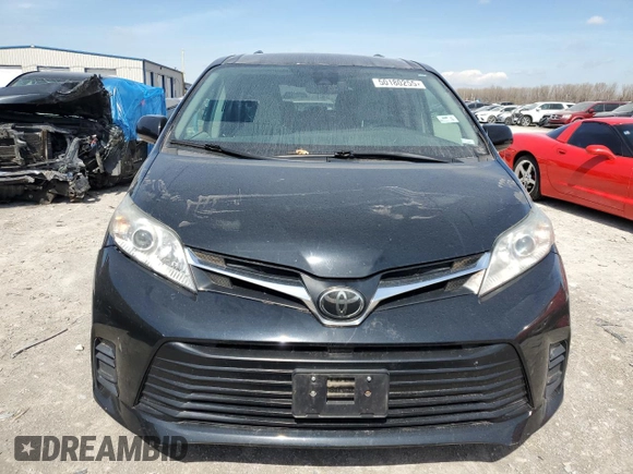 2018 Toyota Sienna LE Auto Access Seat with VIN 5TDKZ3DC5JS907703, listed as a Copart auction lot 50180255 with 83,551 mi miles and Salvage title. Bid and sale history available at DreamBid. Image 5.