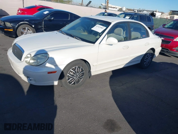 2004 Hyundai Sonata with VIN KMHWF25S84A016263, listed as a IAAI auction lot 41767003 with 140,301 mi miles. Bid and sale history available at carsss.com. Image 2.