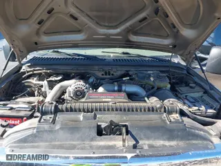 2004 Ford Super Duty F-250 XL with VIN 1FTNW21P44EC72300, listed as a IAAI auction lot 41841910 with 211,503 mi miles. Bid and sale history available at carsss.com. Image 10.