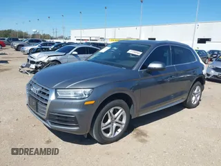 2019 Audi Q5 Premium with VIN WA1ANAFY1K2065059, listed as a IAAI auction lot 40566830 with 61,534 mi miles. Bid and sale history available at carsss.com. Image 2.