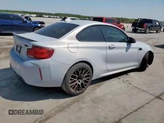 2020 BMW M2 Competition z VIN WBS2U7C06L7E16840, wystawiony jako Copart lot #50235865 z przebiegiem 55 240 mil mil oraz Szkody całkowita. Historia ofert i sprzedaży dostępna na DreamBid. Obrazek 3.