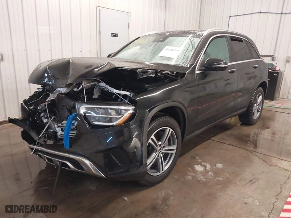 2022 Mercedes-Benz GLC with VIN W1N0G8EB4NV360623, listed as a IAAI auction lot 41286269 with 2,813 mi miles. Bid and sale history available at carsss.com. Image 2.
