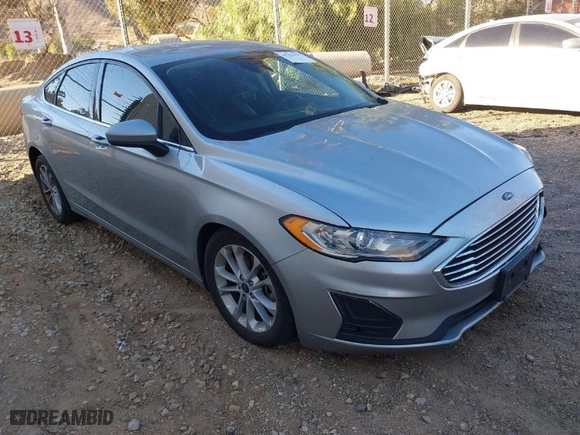 2020 Ford Fusion SE with VIN 3FA6P0HD2LR149162, listed as a IAAI auction lot 41325634 with 123,144 mi miles. Bid and sale history available at carsss.com. Image 1.