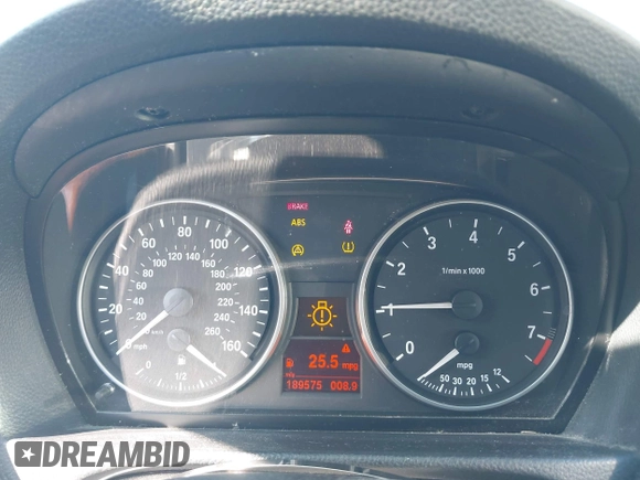2007 BMW 3 Series 328i z VIN WBAVA33597FV65962, wystawiony jako IAAI lot #41991155 z przebiegiem 189 575 mil mil oraz . Historia ofert i sprzedaży dostępna na DreamBid. Obrazek 7.