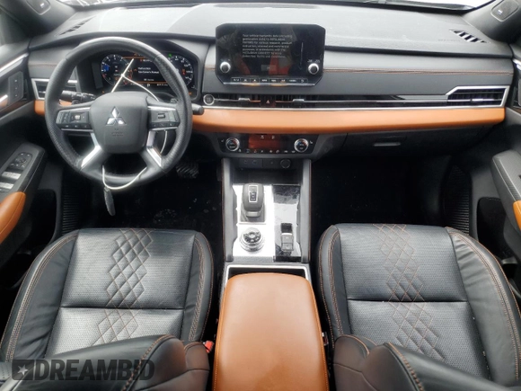 2022 Mitsubishi Outlander SEL z VIN JA4J4VA88NZ030435, wystawiony jako Copart lot #56203155 z przebiegiem 39 055 mil mil oraz Szkoda całkowita • Salvage title. Historia ofert i sprzedaży dostępna na DreamBid. Obrazek 8.