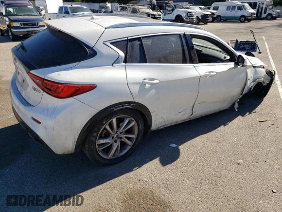 2017 Infiniti QX30 Premium with VIN SJKCH5CP9HA028085, listed as a Copart auction lot 79073114 with 62,024 mi miles and Salvage Title. Bid and sale history available at DreamBid. Image 3.