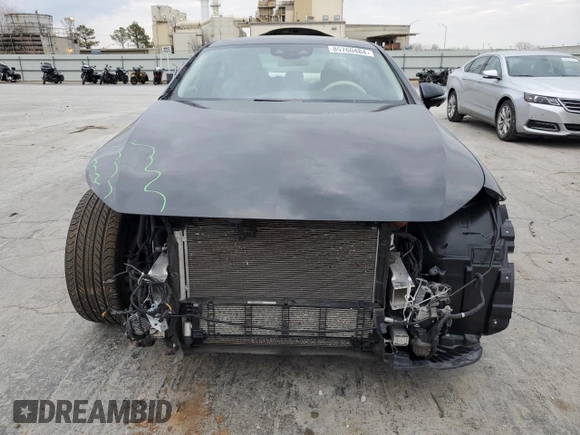 2019 Mercedes-Benz CLS with VIN WDD2J5KB2KA038835, listed as a Copart auction lot 85760484 with 33,811 mi miles and Salvage Title. Bid and sale history available at carsss.com. Image 5.