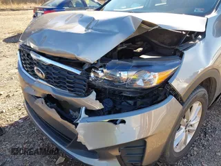 2019 Kia Sorento L with VIN 5XYPG4A34KG533606, listed as a IAAI auction lot 41358658 with 66,232 mi miles. Bid and sale history available at carsss.com. Image 6.