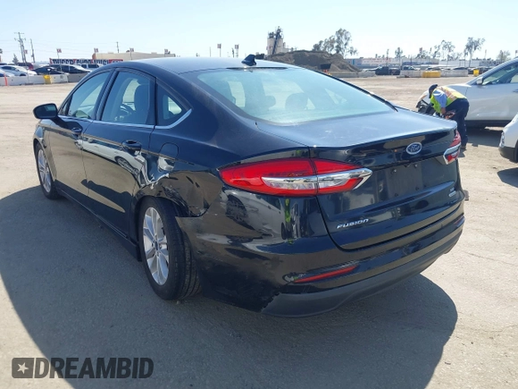 2020 Ford Fusion SE with VIN 3FA6P0HD8LR171120, listed as a IAAI auction lot 42004093 with 35,941 mi miles and . Bid and sale history available at DreamBid. Image 3.