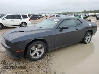 2019 Dodge Challenger SXT z VIN 2C3CDZAG0KH565420, wystawiony jako Copart lot #50093505 z przebiegiem 91 795 mil mil oraz Czysty tytuł • Clean title. Historia ofert i sprzedaży dostępna na DreamBid. Obrazek 1.