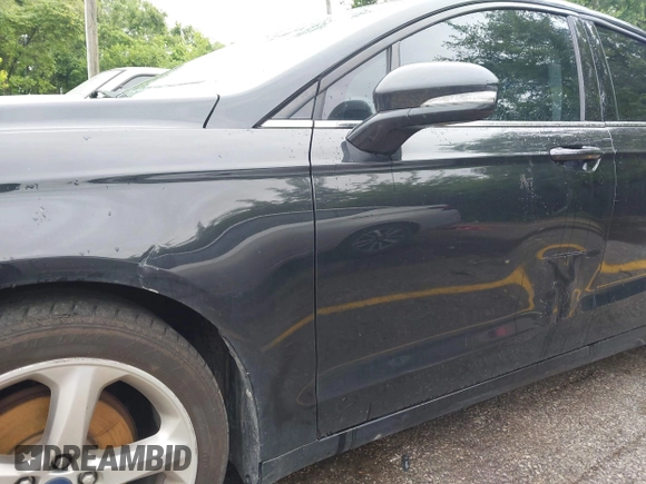 2013 Ford Fusion SE with VIN 3FA6P0HR6DR303434, listed as a IAAI auction lot 42366329 with 188,062 mi miles and . Bid and sale history available at DreamBid. Image 6.